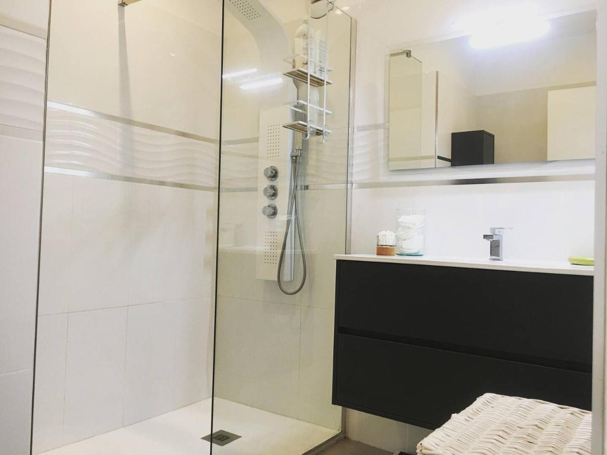 Azur Appart 4 Pers - Parking - Terrasse - 10Min Du Centre Cassis Ngoại thất bức ảnh